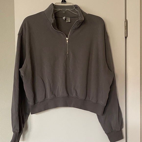 H&M Washed Grey Half-Zip Sweater Crop Sweatshirt XL - Picture 3 of 10